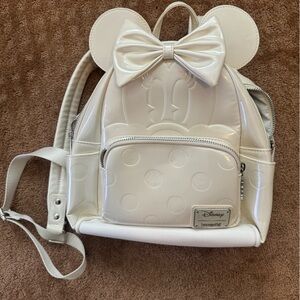Loungefly Disney Minnie Mouse Pearl Iridescent Wedding Mini Backpack